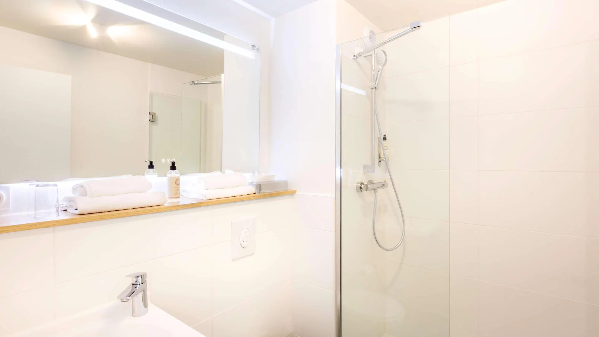 Best Western Armor Park Dinan 4*,  Frankreich